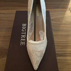 White lace heels